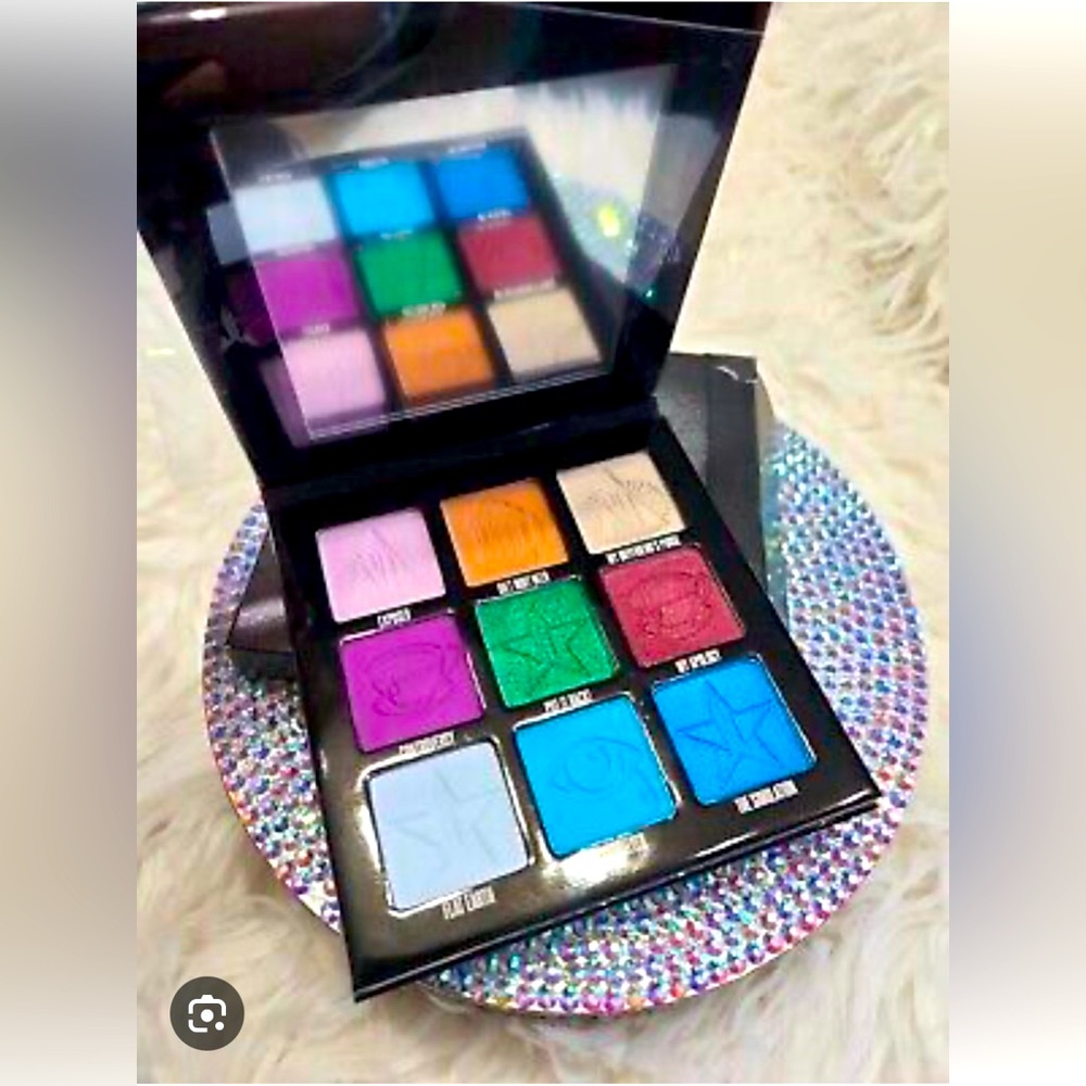 Jeffree Star x Shane Dawson Mini Controversy Palette (Emerald Edition)